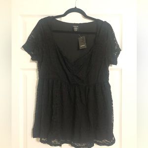 Black cap sleeve lace stretchy top | Torrid size 0